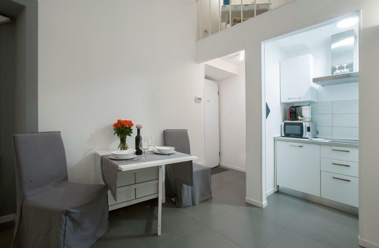 La Casa Bianca Lägenhet Florens Exteriör bild